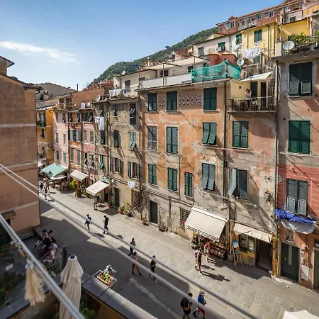 Nonna Rosetta Traditional Apartment Vernazza