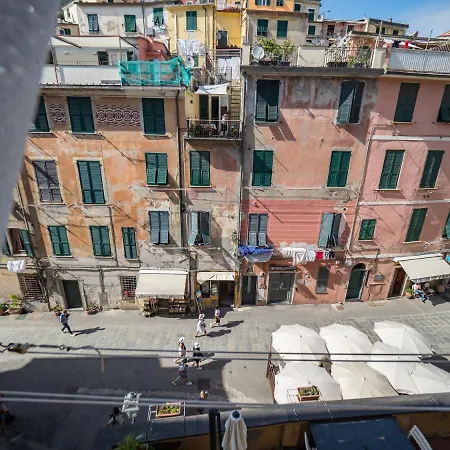 Nonna Rosetta Traditional Apartment