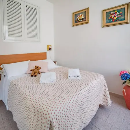 Nonna Rosetta Traditional 아파트 *